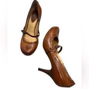 Ash 7.5 (38 EU) mint condition Brown Heels with Vintage-Inspired Design